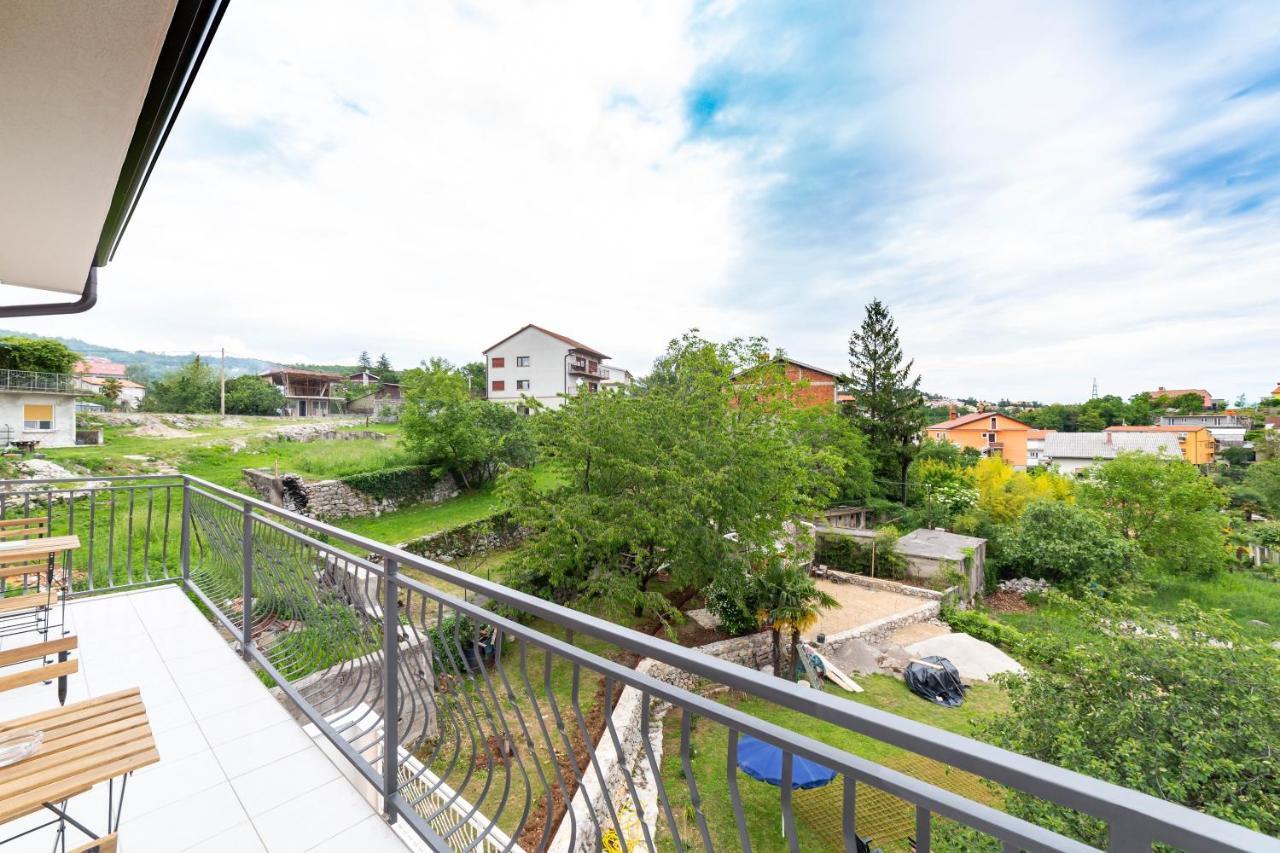 Apartments Raspolic 卡斯塔 外观 照片